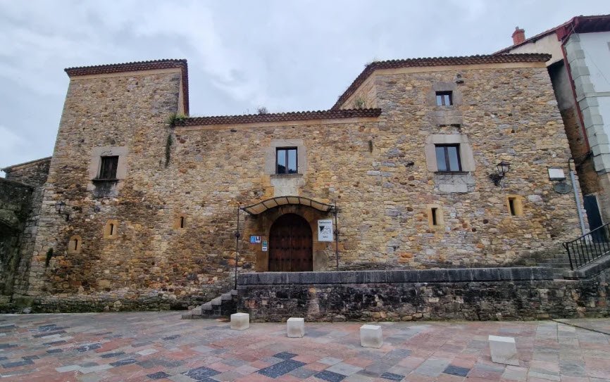 Palacio de los Valdés, Spain